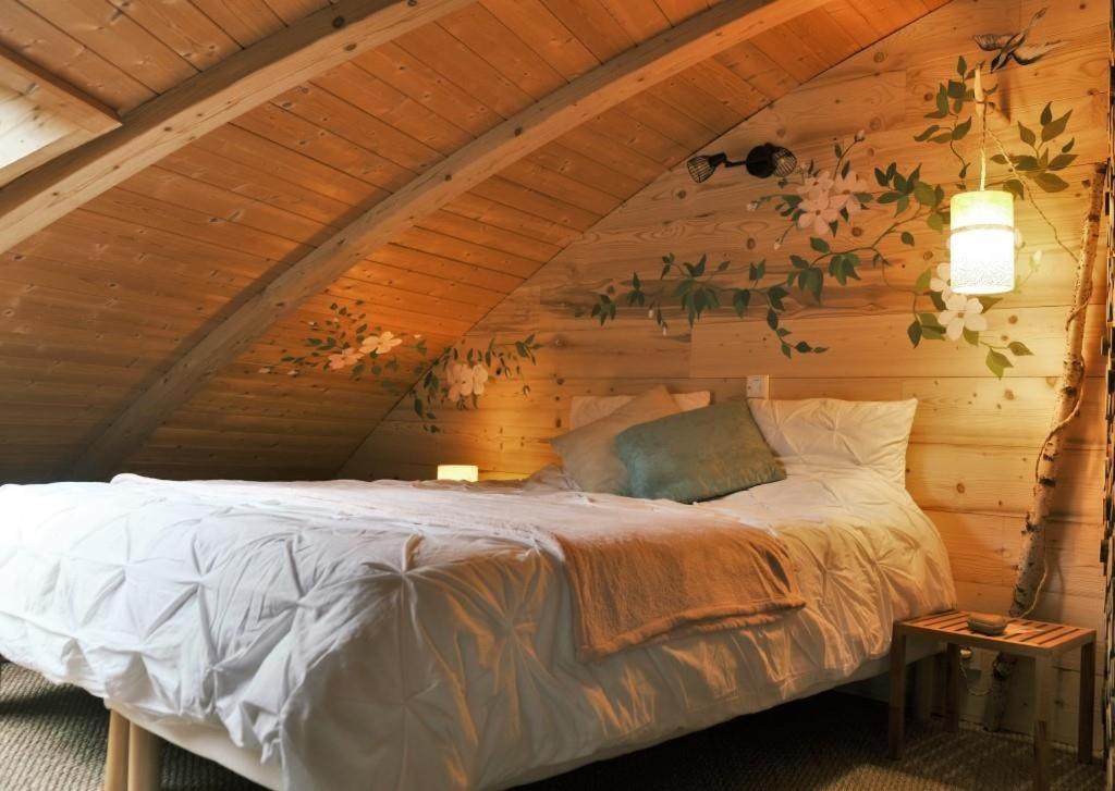 Au-Dela des Nuages, Maison d'hôtes insolite&SPA Aubessagne Extérieur photo