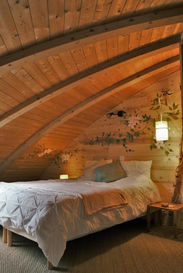Au-Dela des Nuages, Maison d'hôtes insolite&SPA Aubessagne Extérieur photo
